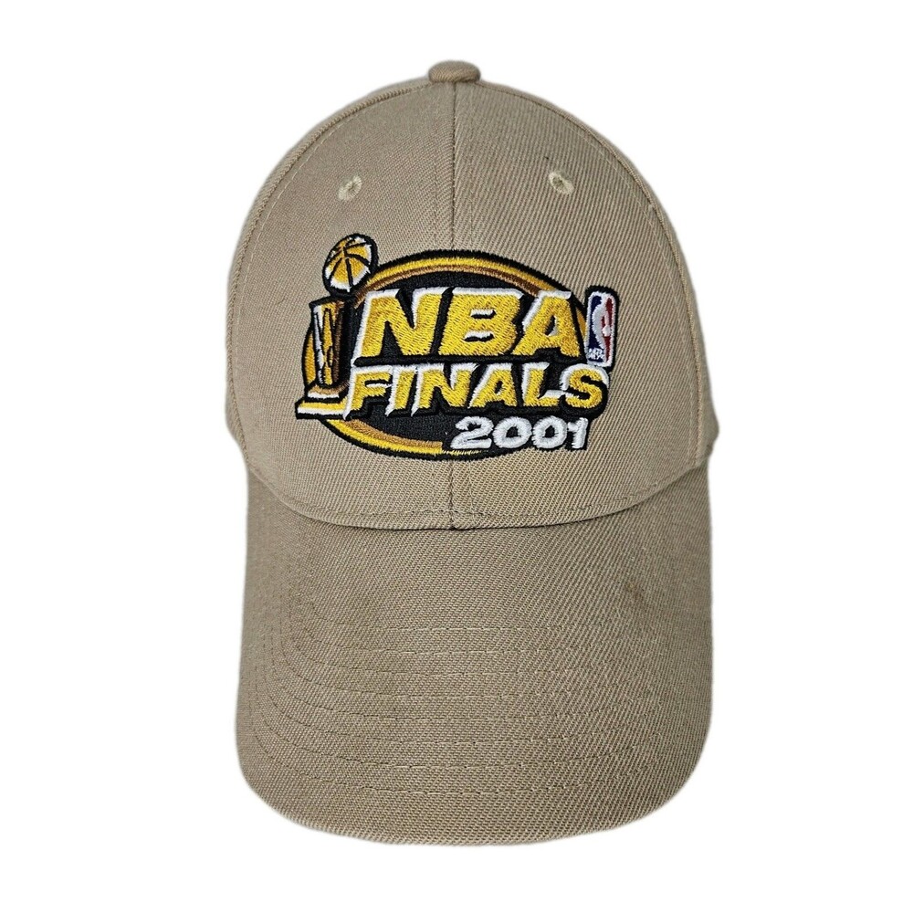 Vintage NBA 2001 Finals Lakers 76ers Mitchell & Ness Hardwood Court Snapback Hat